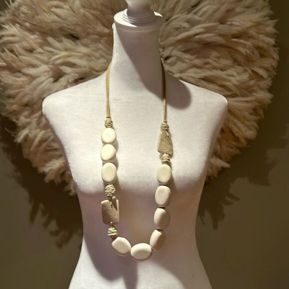 Chunky bone color necklace - Picture 1 of 5